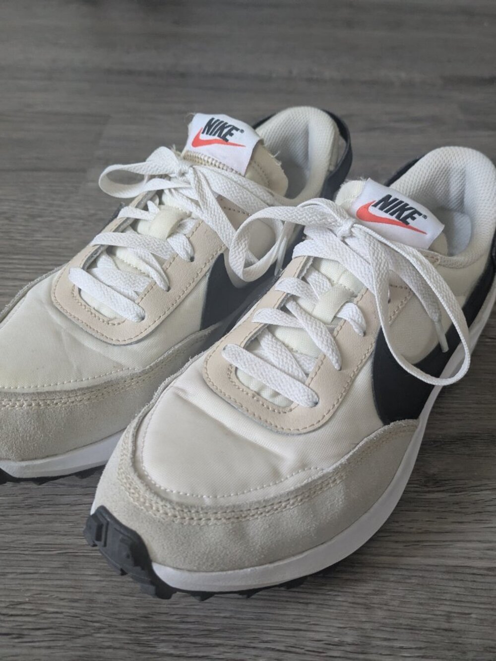 Nike Women's Waffle Debut Lifestyle Athletic Shoes - Women's 7.5 - Picture 3 of 5